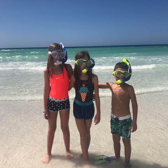 Meet your Posher, Rhenna - Picture 1 of 1